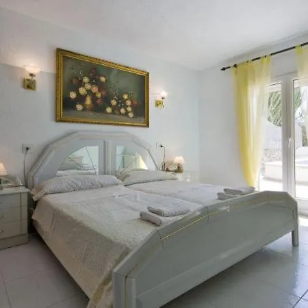 Sleeps 12 Pool * Moraira